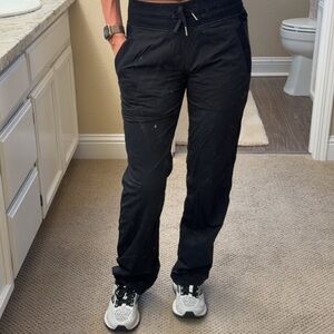 lululemon athletica Women’s  Black Joggers Size 4